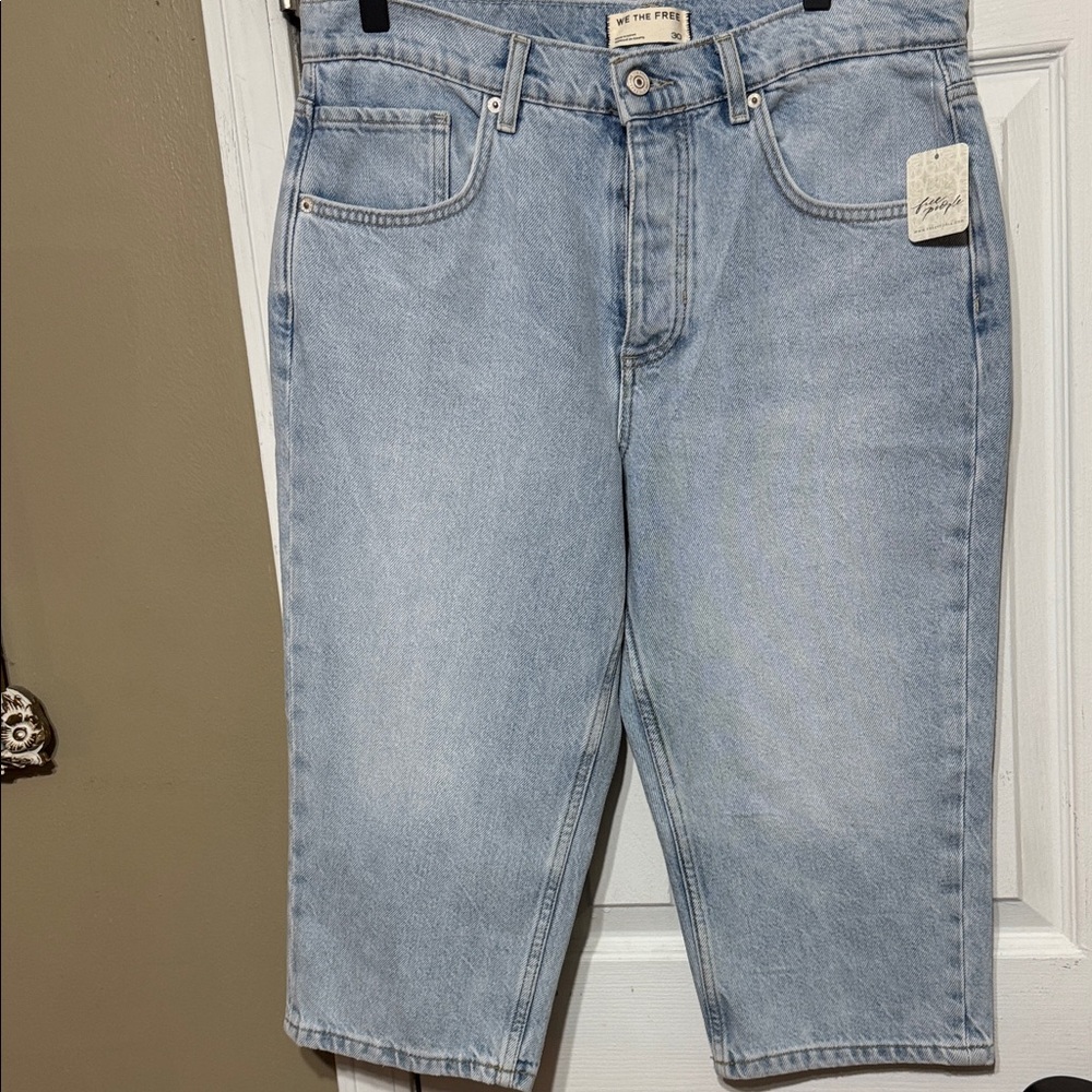 NWT We The Free SUN City High Rise Capri Pale Indigo Size 30